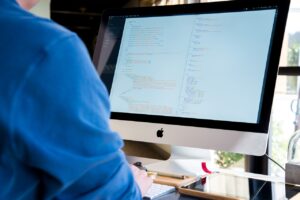 Programista – praca przyszłości?