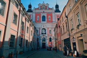 Zarządzanie najmem i współpraca z biurem nieruchomości w Poznaniu