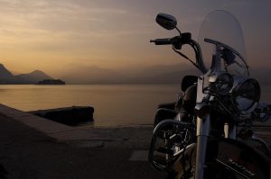 Zalety zabezpieczenia motocykli folią PPF, które musisz znać